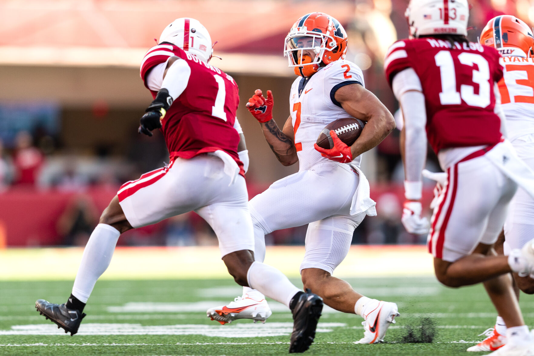 103022-owh-spo-nebraskaillinois-em13.jpg